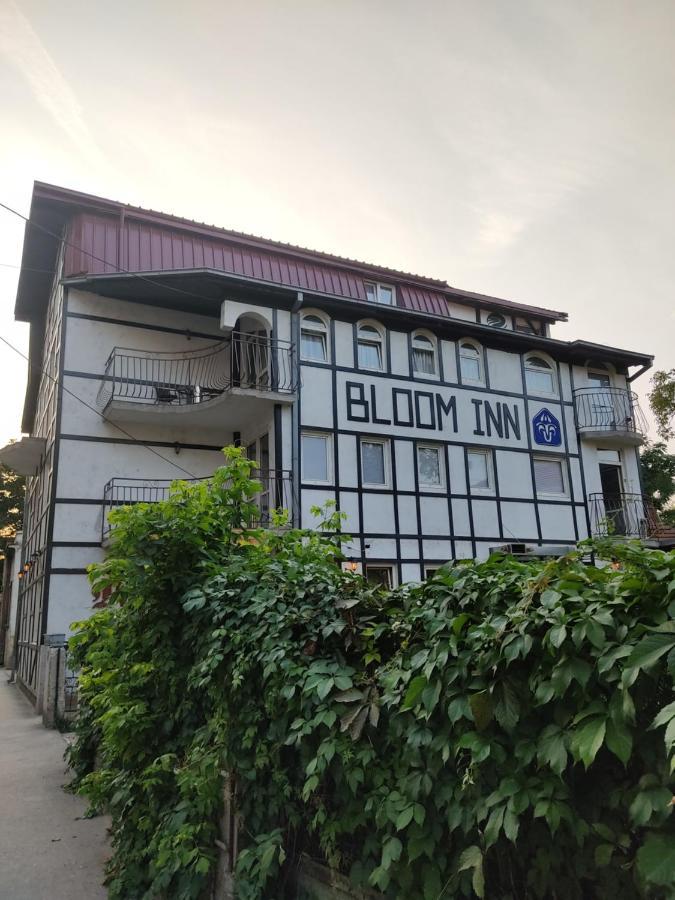 Bloom Inn Ni Kültér fotó