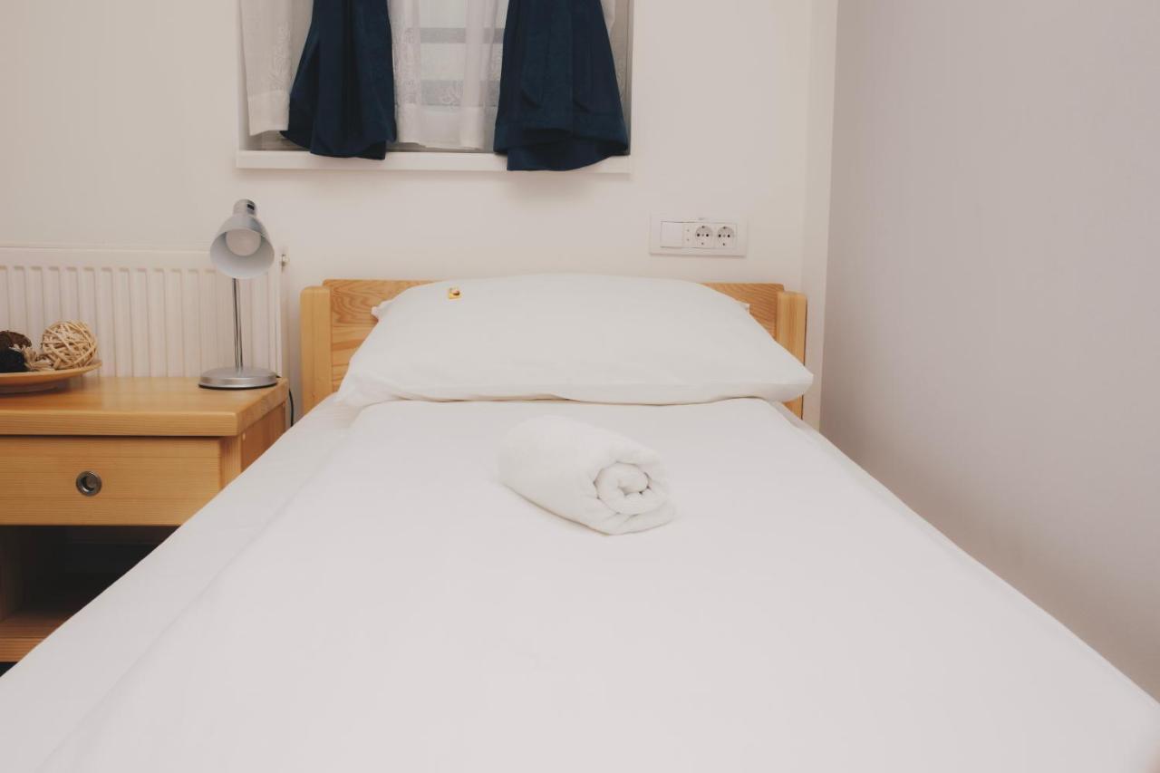 Bloom Inn Ni Kültér fotó